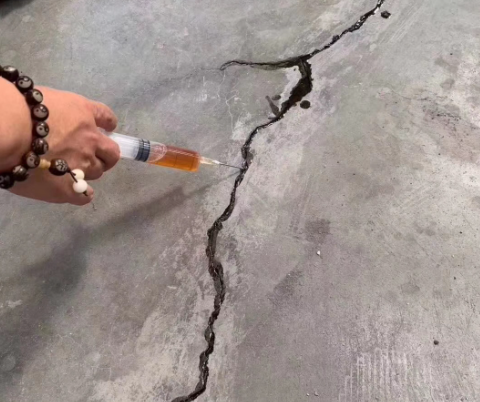 潜江经济开发区混凝土裂缝修补技术详解​
